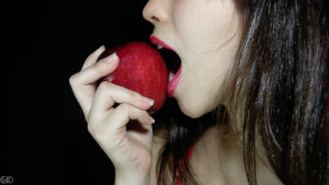 9998-a-beautiful-woman-eating-an-apple-pv